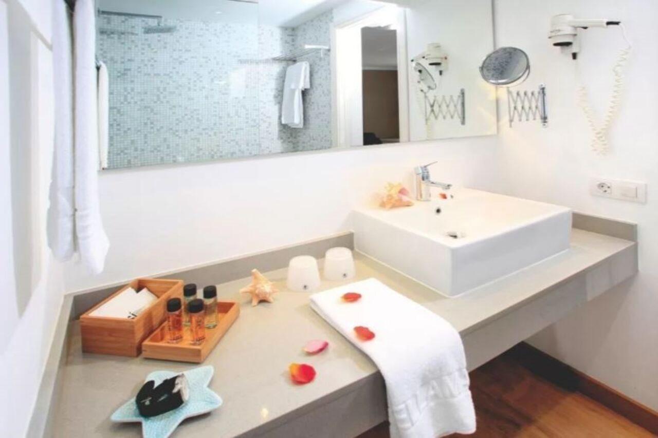 Apartaments Bellamar Malgrat de Mar Exterior photo